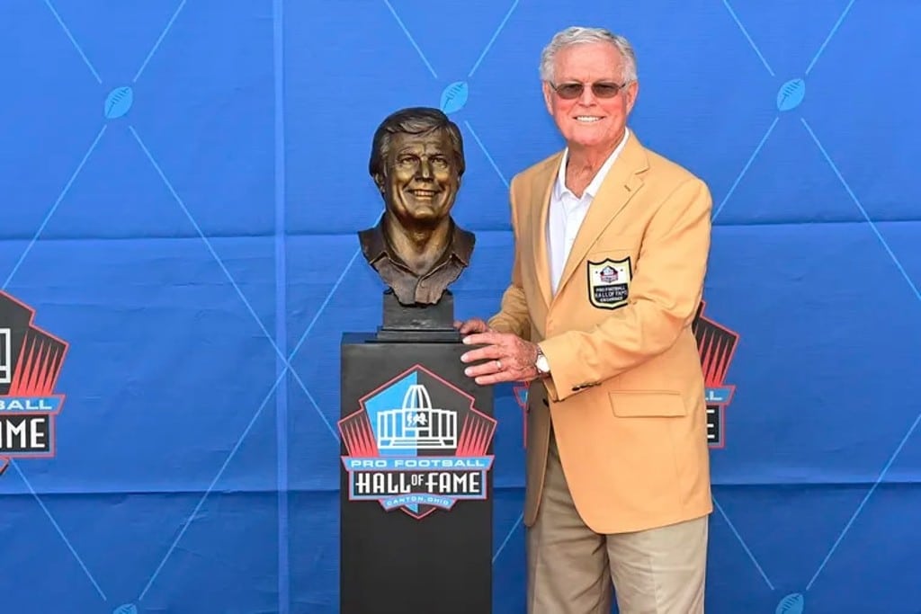 Hall Of Fame Dick Vermeil